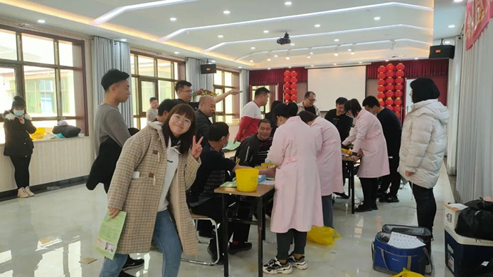 關(guān)愛(ài)女性健康，我們?cè)傩袆?dòng)